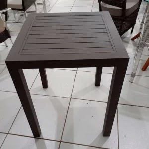 Mesa alumínio ripado Quadrada