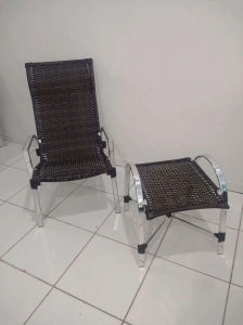 Poltrona TROCADERO + puff atualité 