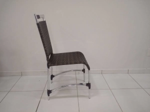 Conjunto Saint Phelipe mesa aro 60 + 4 cadeiras 